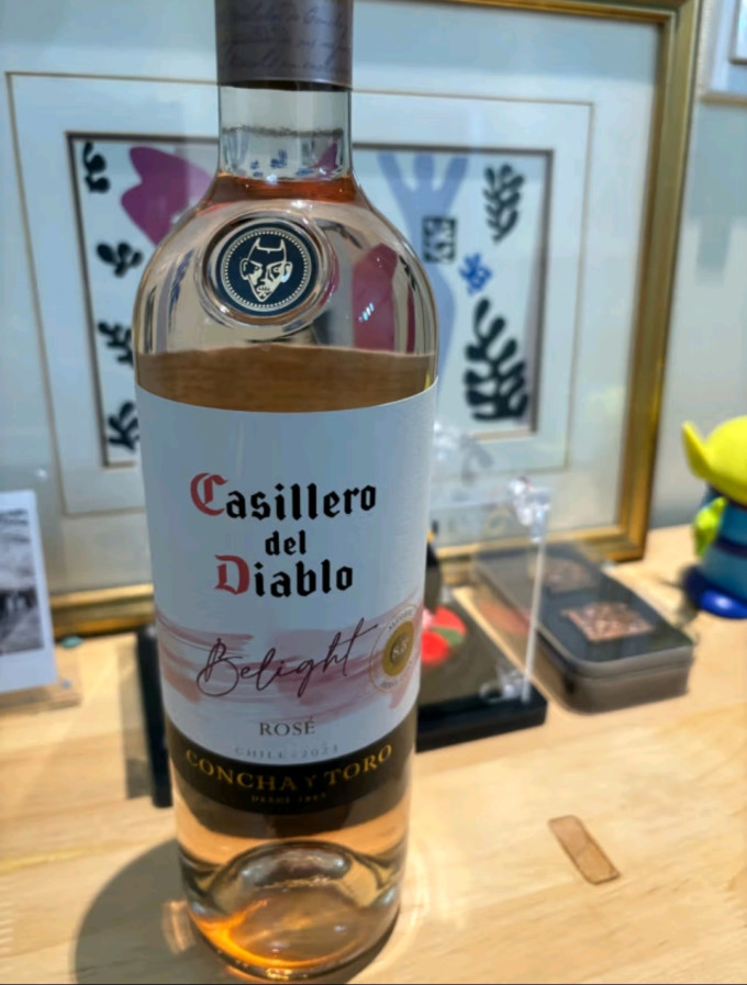 红魔鬼葡萄酒
