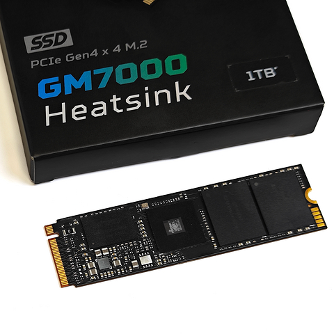 速度快、散热更强，宏碁掠夺者GM7000 HEATSINK 1TB实测分享!