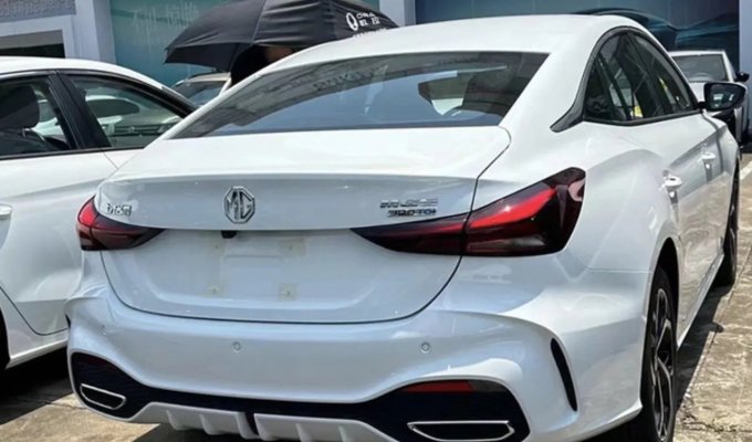 名爵轿车