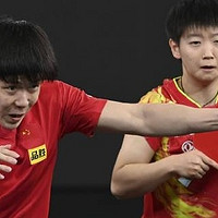 用红双喜DHS狂飚五星乒乓球拍，享受高速快攻的乐趣！🏓助你轻松掌控比赛节奏