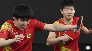 用红双喜DHS狂飚五星乒乓球拍，享受高速快攻的乐趣！🏓助你轻松掌控比赛节奏