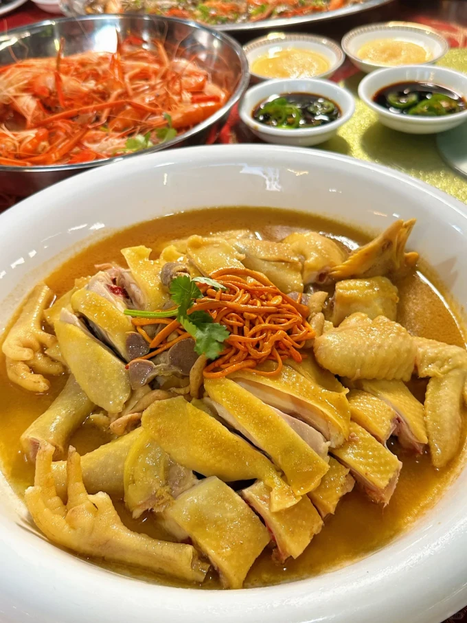 聚会餐饮