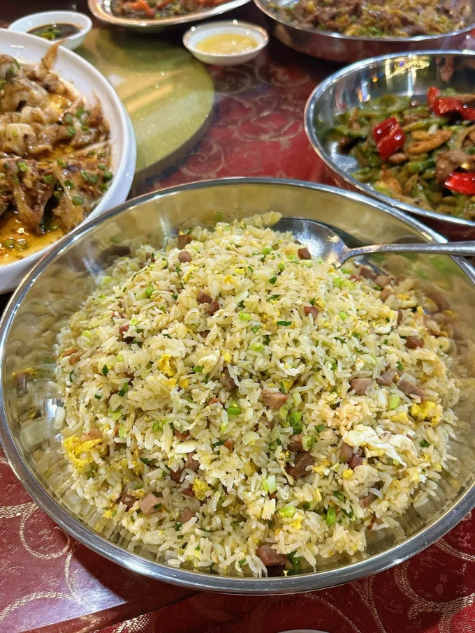 聚会餐饮