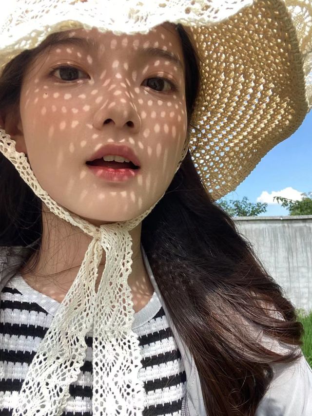 这样拍出来的脸有点吓人，哈哈