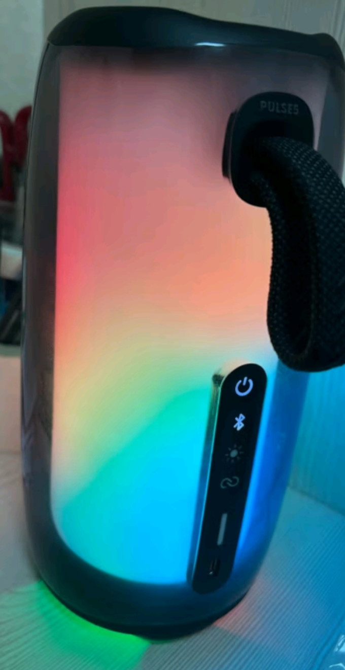 杰宝蓝牙音箱