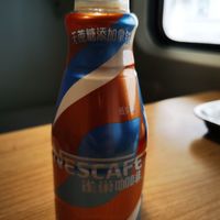 火车上的无蔗糖雀巢咖啡饮料