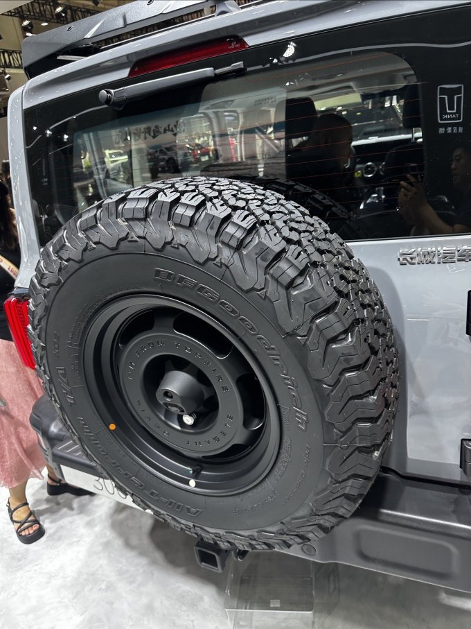 坦克紧凑型SUV