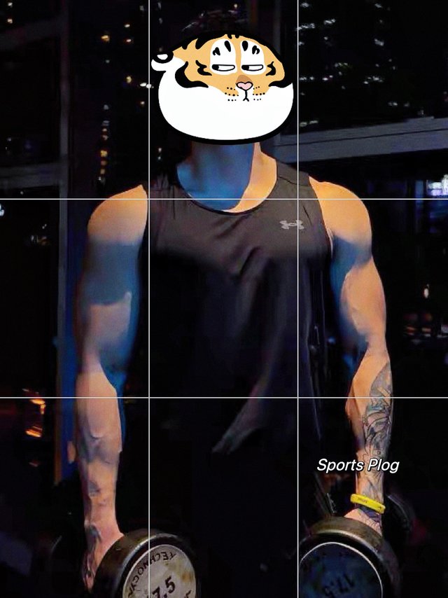 三伏天，跑步老实腋下出汗，想买安德玛背心，这款怎么样，有值友解毒吗？