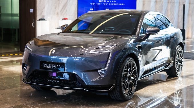 阿维塔中大型车
