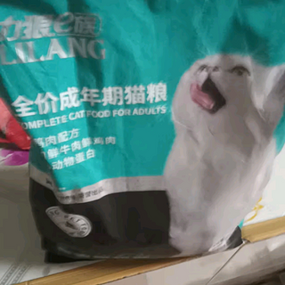 好的猫粮是对小猫猫爱的表现