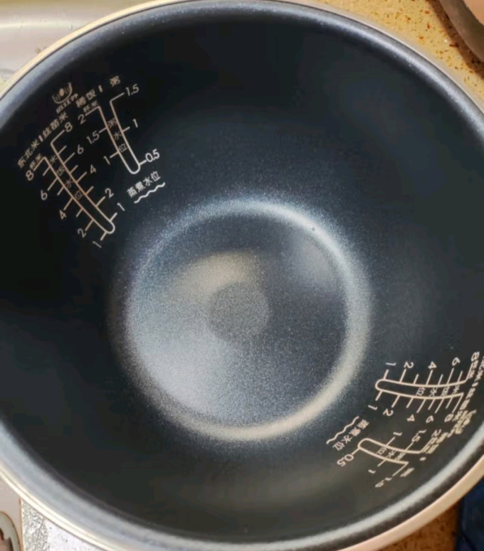 美的电饭煲