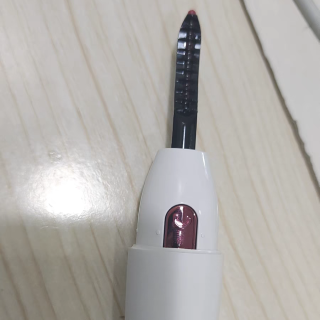 粗硬睫毛变翘神器来咯～打造blingbling大眼睛！