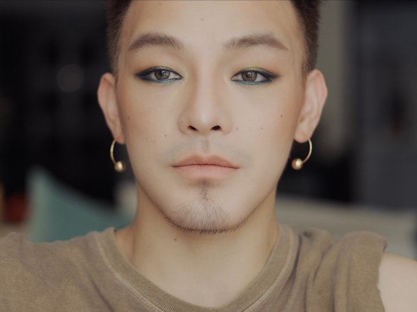 黄金蓝绿就是埃及艳后的颜色吧｜曾经最爱的眼影盘
