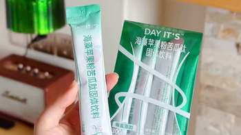 多维度减’腹’担！Dayit’s海藻苹果粉苦瓜肽小燃条Dayits固态饮料，燃烧你的卡路里