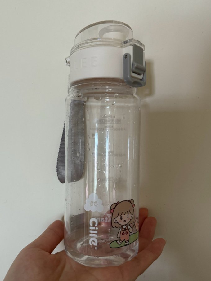 10:13:13 商品 希乐(cille)塑料杯大容量男女高颜值便携水杯tritan