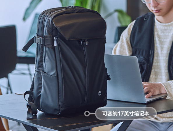 为什么现在城市里背单肩背包的人越来越少见了,双肩包为什么成为大多数人的选择?