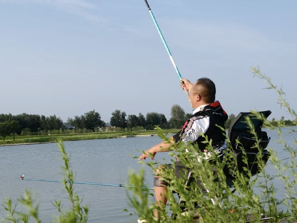 新手鱼竿怎么选？Kastking/汉鼎/ABU GARCIA/光威哪个牌子的鱼竿好？内附垂钓装备选购指南