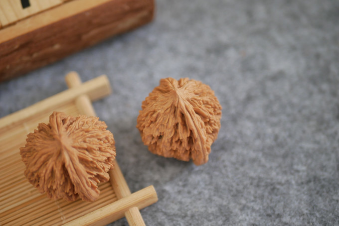 雍和金兽木手串/把件