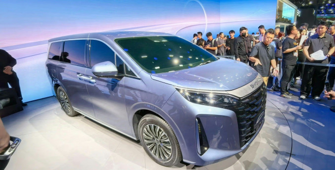 腾势MPV