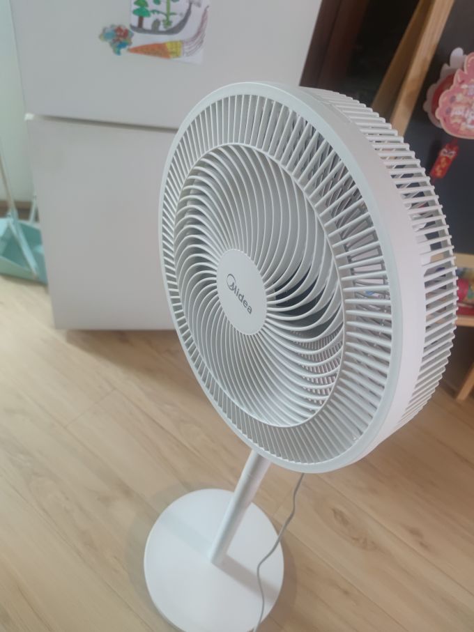 美的机械风扇,复古风来袭!