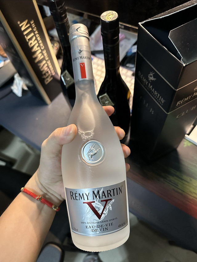 人头马新品 葡萄酒 V