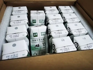 中秋送礼--伊利金典3.8g乳蛋白 有机全脂纯牛奶