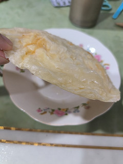 微波炉也能烹饪手抓饼？康康的美食新体验