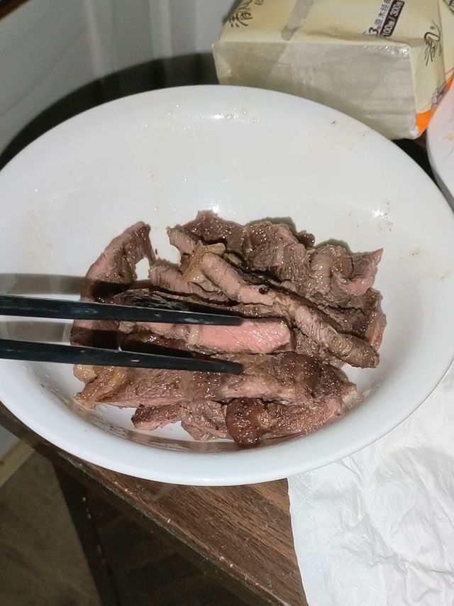 煎牛排的新方法？？低温慢煮