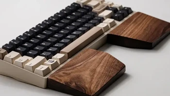坚持现货的客制化品牌新品。LUMINO75游乐园 | 磁吸快拆 | DIY小屏幕，首发直减200元，到手1378 