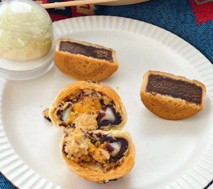 金炉子月饼