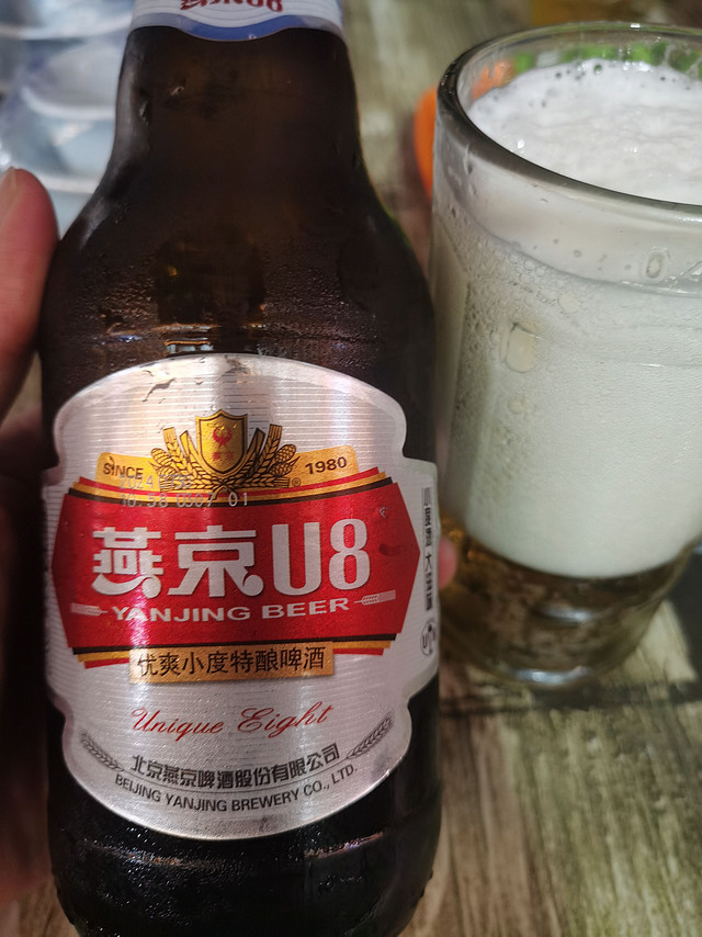 东北小烧烤，配燕京U8