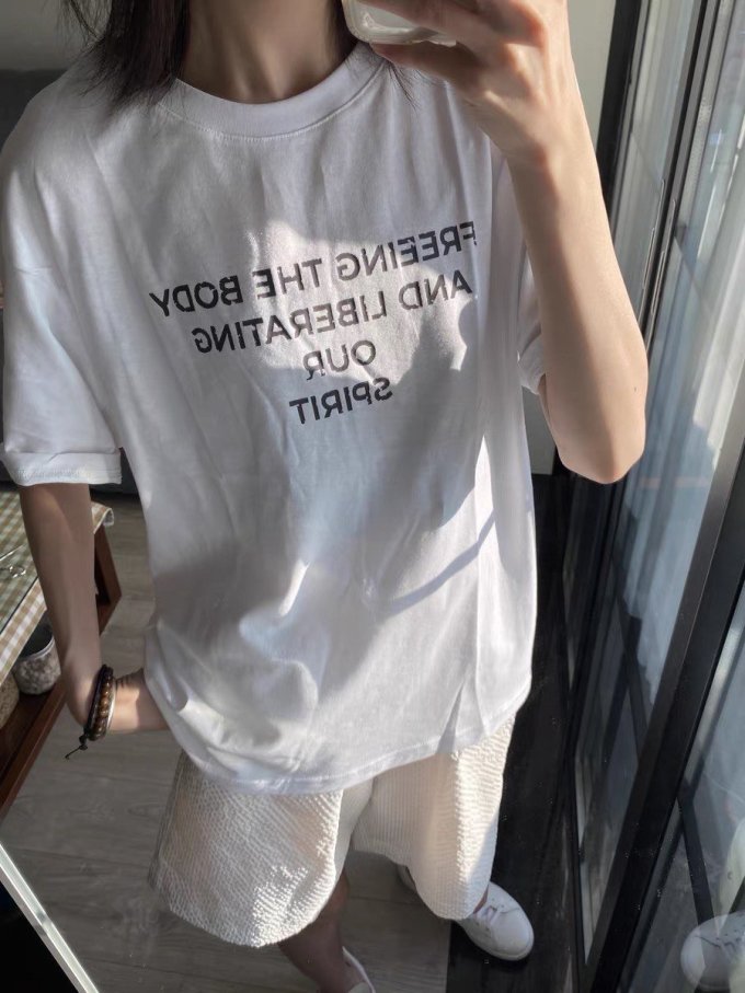 女士T恤