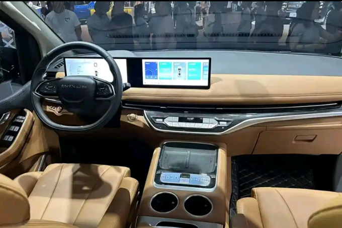 上汽大通MPV