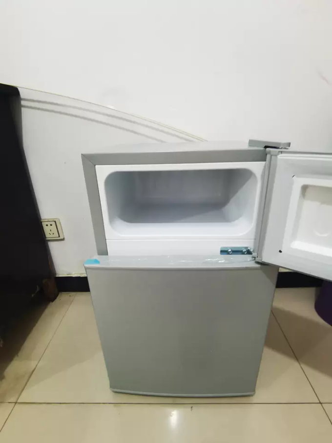 荣事达冰箱