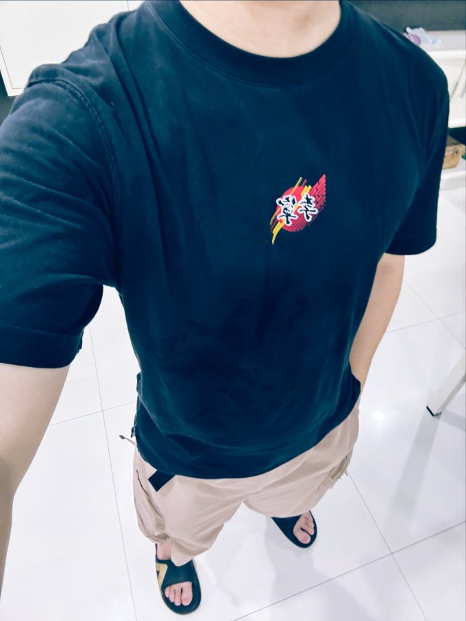 李宁运动T恤