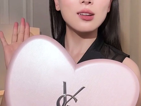 23_美到想拿来当收藏！礼盒氛围还是得看你YSL！#YSL巴黎限定 #YSL香水 #YSL反转巴黎#ysl520