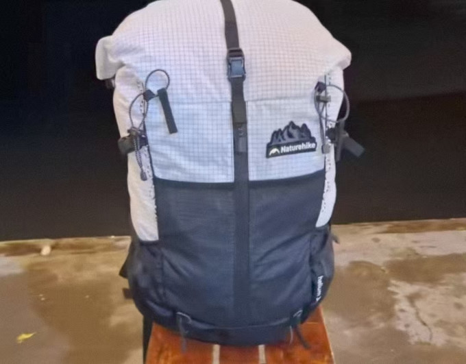 挪客户外旅行背包