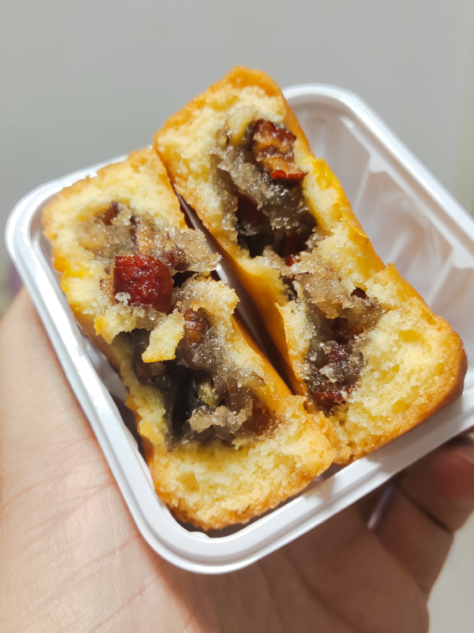 优优马月饼
