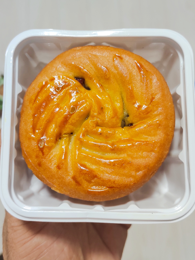 优优马月饼
