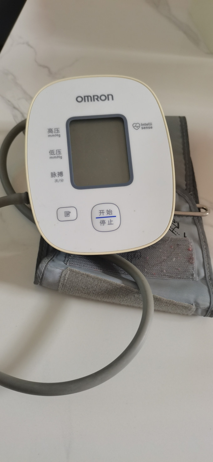 欧姆龙上臂式血压计