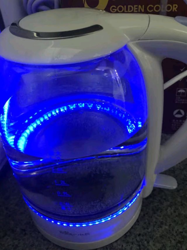 小熊蓝光烧水壶