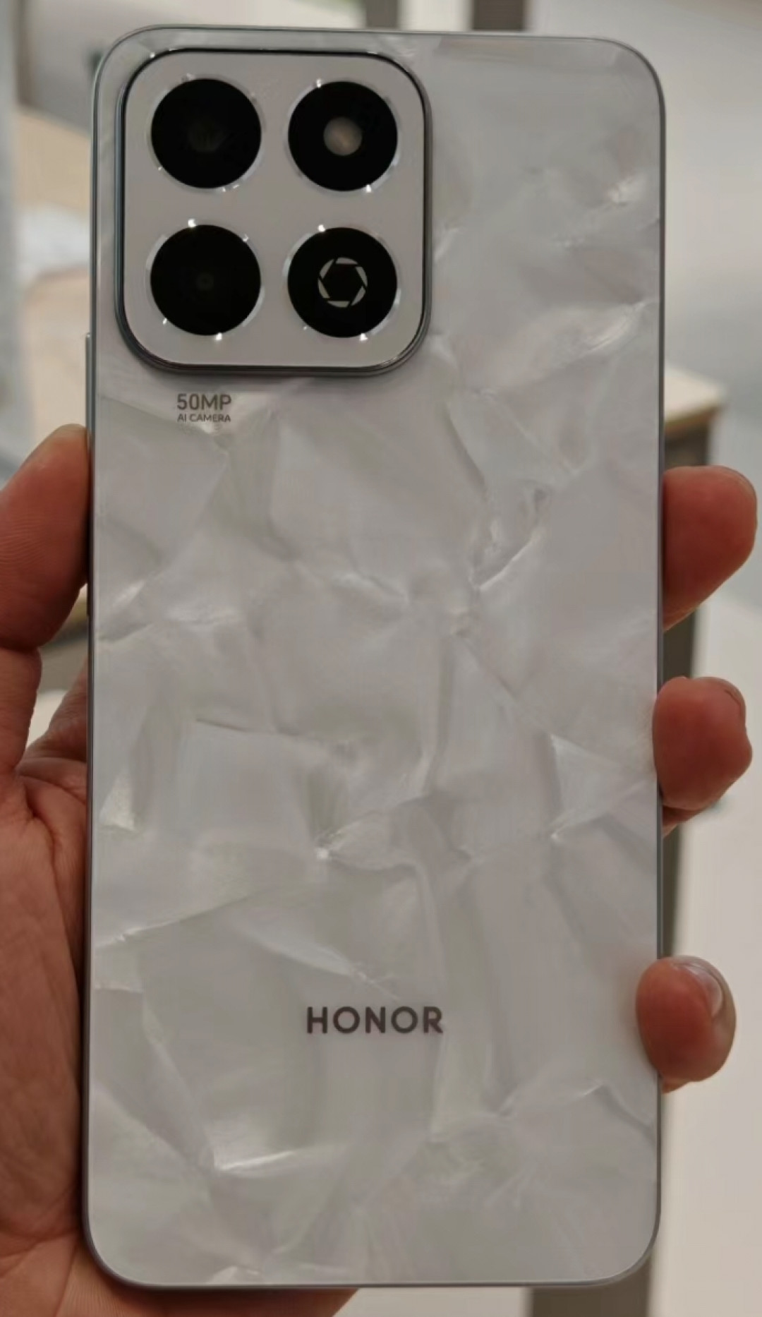 荣耀畅玩60 Plus手机怎么样一代人有一代人要抢的菜长辈首选_什么值得买