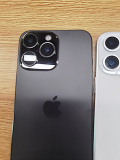 iPhone16还是老样子，手感不错，但是也没有变化，按钮多了