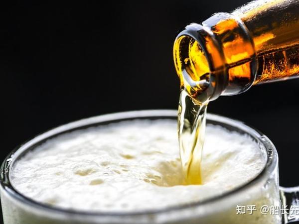 消失不该属于山城啤酒，雄起才是。