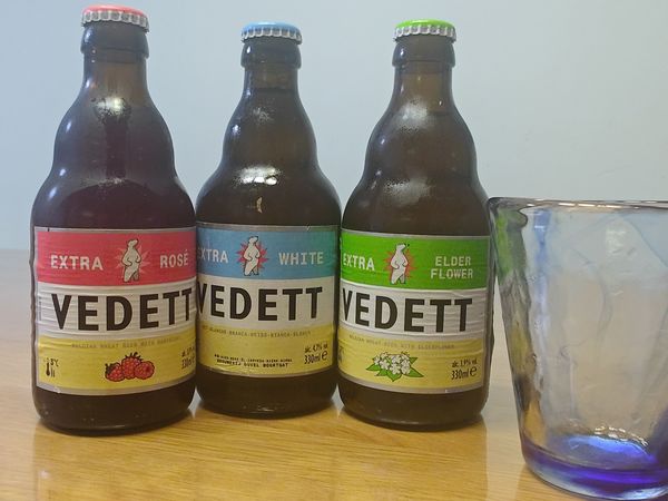 不到六块钱一瓶的白熊啤酒，三种口味换着喝