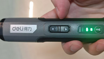 得力电动螺丝刀，小巧强大，得力助手！