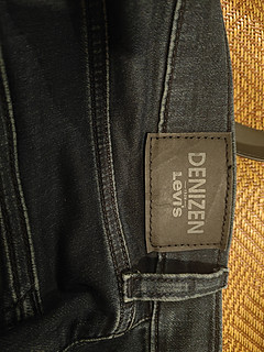 Levi's副牌DENIZEN牛仔裤，性价比之选。