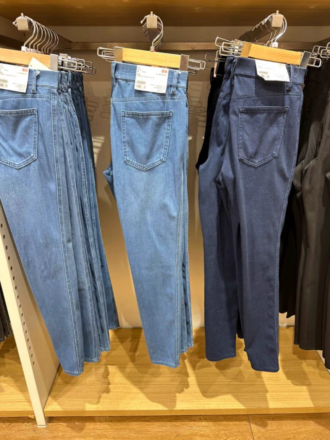 uniqlo jeans图片