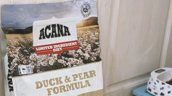 爱肯拿（ACANA）经典鸡肉配方天然全价通用犬粮6kg装 - 近期效期至25/10，我家小狗的优选口粮体验