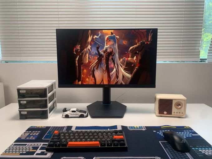 惠科显示器